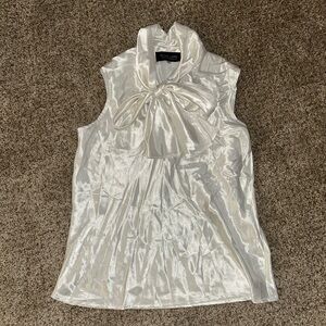 Sleeveless silky top Black label by Evan Picone